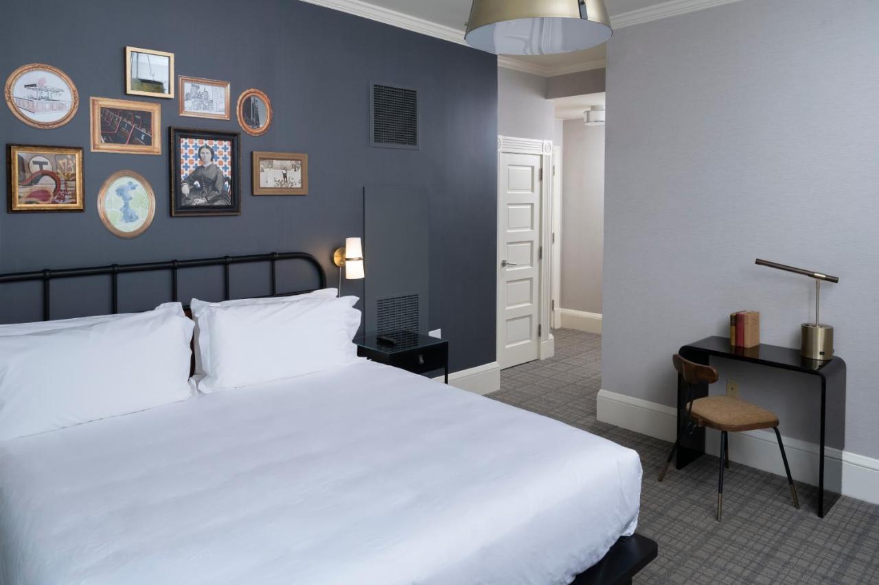 Hotel Copley Square Hotel, A Found